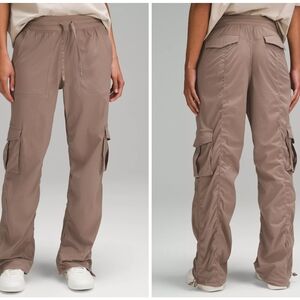 Lululemon Dance Studio Relaxed-Fit Mid-Rise Cargo Pant Taupetastic M